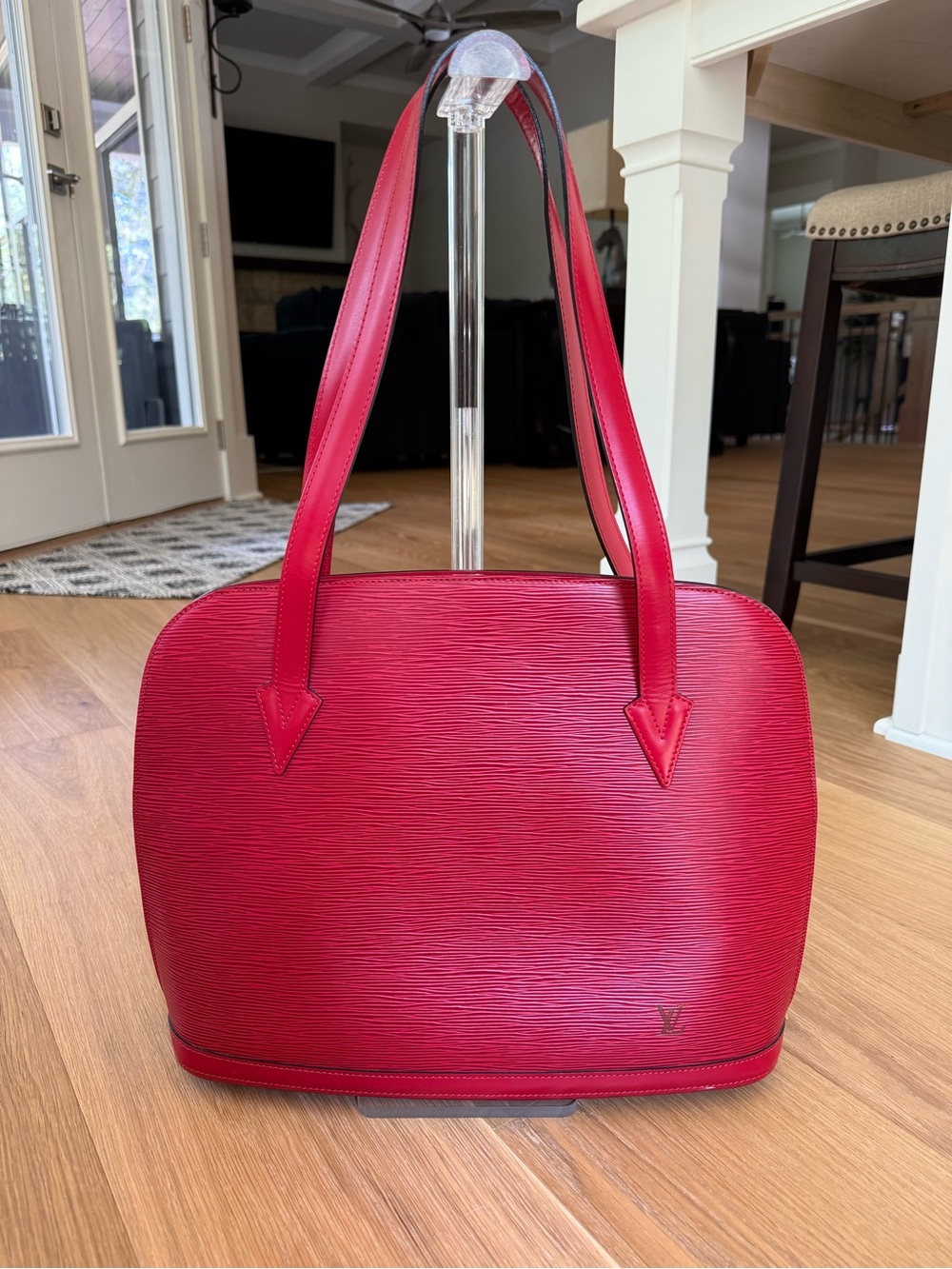 Louis Vuitton Epi Red Leather Lussac Tote Handbag - Picture 2 of 16